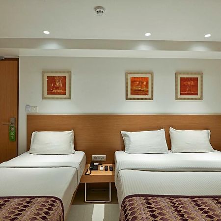 Hotel Leafio-Near Airport Mumbai Dış mekan fotoğraf