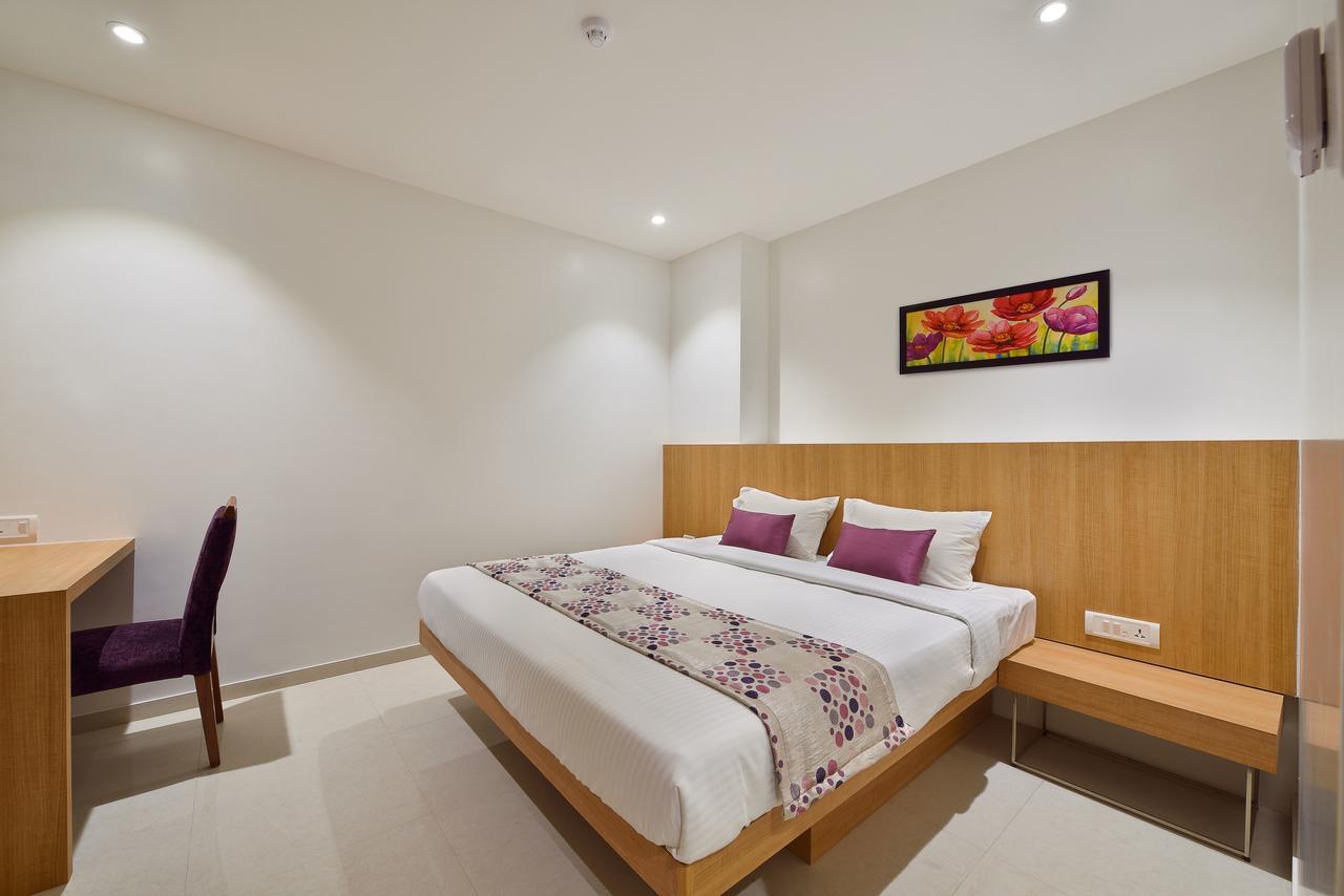 Hotel Leafio-Near Airport Mumbai Dış mekan fotoğraf