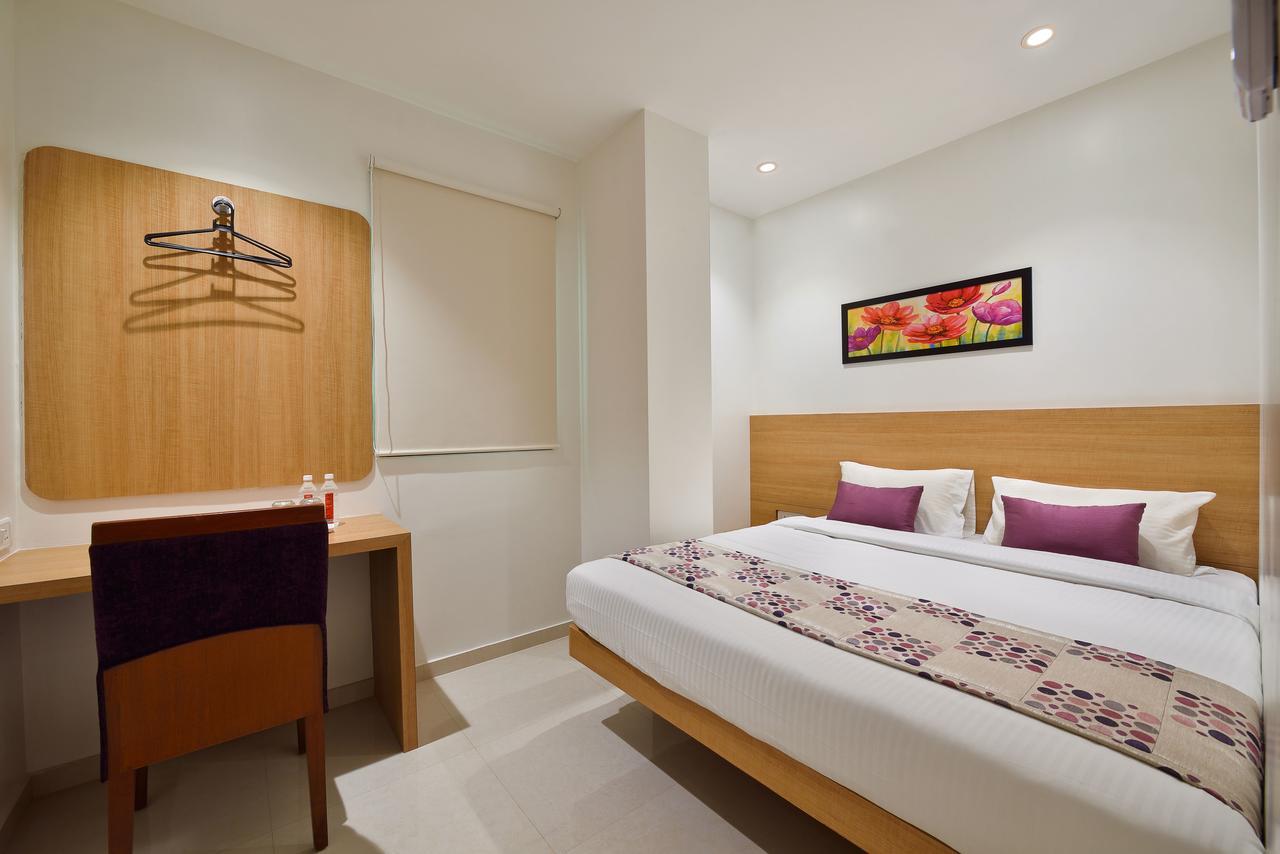 Hotel Leafio-Near Airport Mumbai Dış mekan fotoğraf