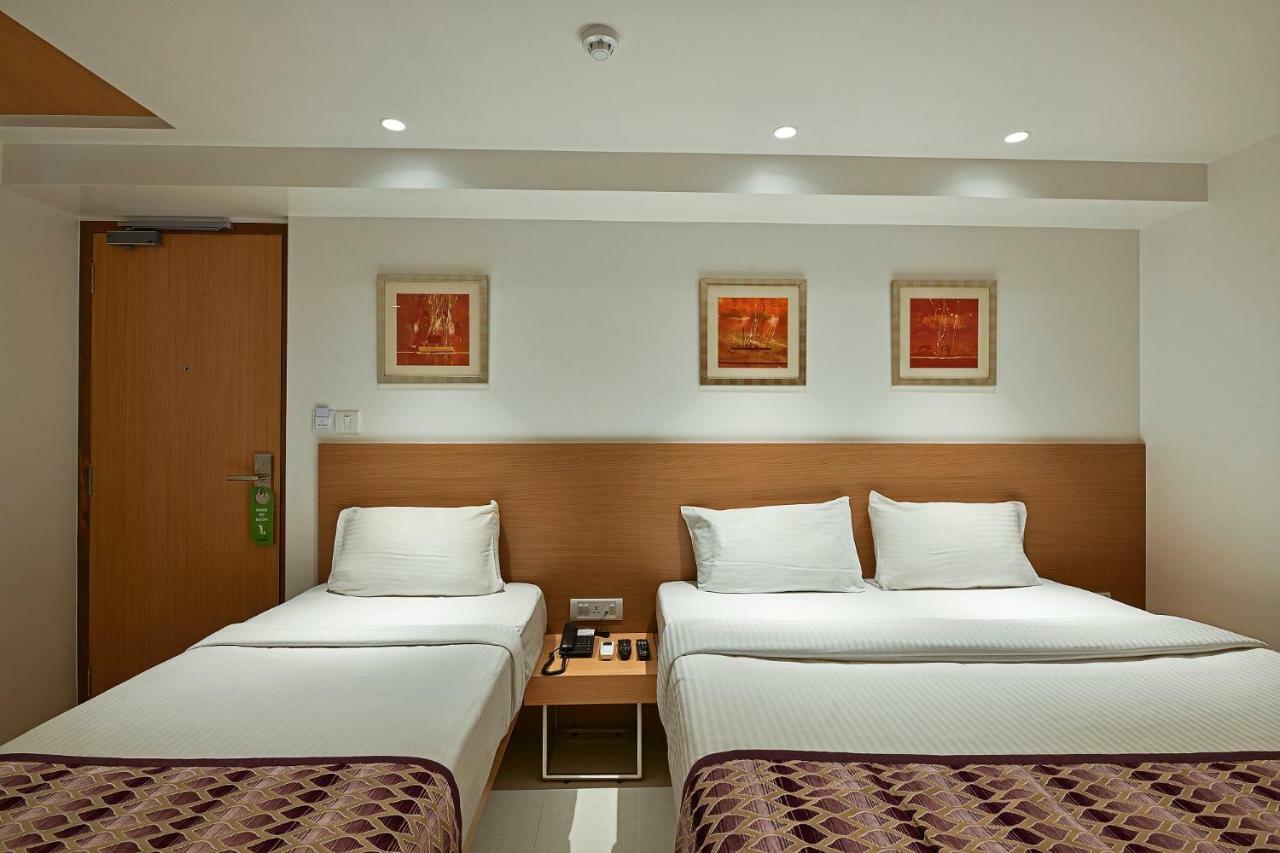 Hotel Leafio-Near Airport Mumbai Dış mekan fotoğraf